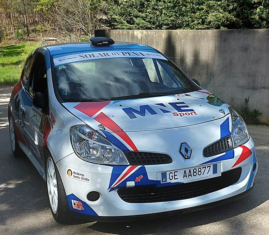 Parcídio Summavielle / B. Pinto em Renault Clio R3
